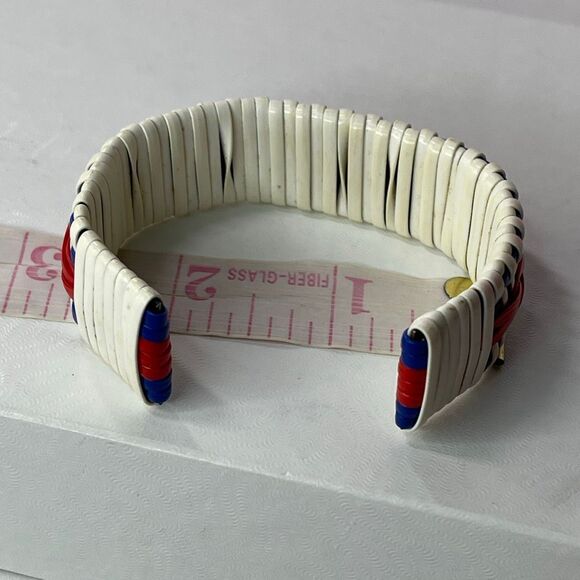 1940’s Make Do and mend Wire cuff bracelet - Picture 5 of 7